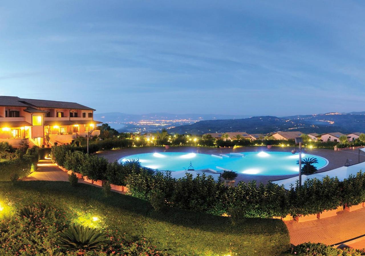 Popilia Country Resort ปิซโซ ภายนอก รูปภาพ